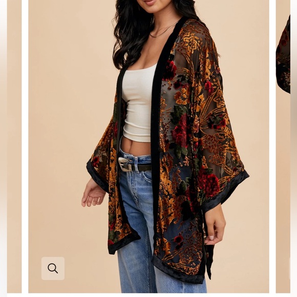 Baltic Born Velvet Kimono with Floral Design Size L/XL - Picture 9 of 10